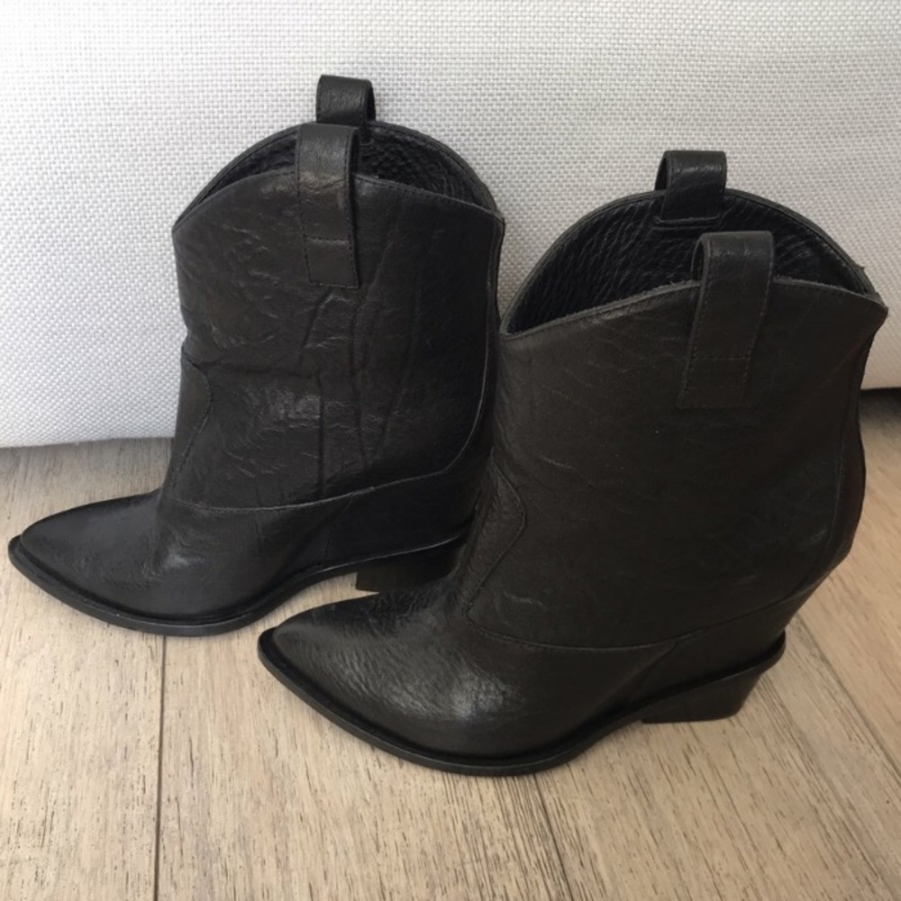 Giuseppe Zanotti Booties